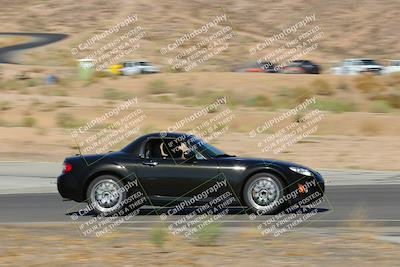 media/Oct-01-2022-Team Topak Racing (Sat) [[f860fb51be]]/2-Inter Low 2/session 1 turn 3/